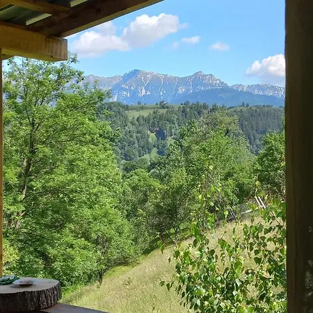 Chalet Touch The Sky *